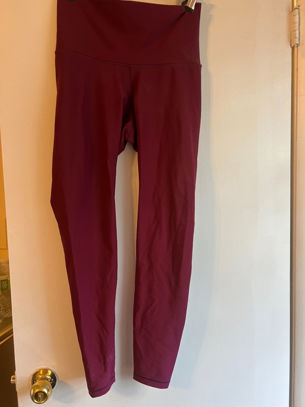 Women's Extra High-Waist Leggings in Burgundy